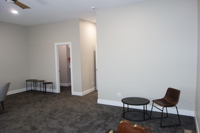 1522 N Emerald Valley Dr, Mulvane, KS 67110