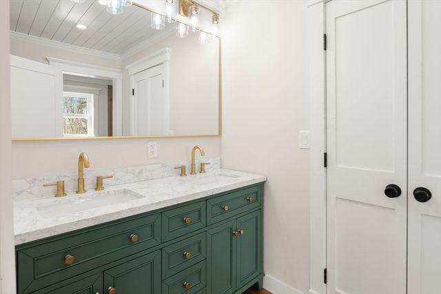 155 Quincy Ave, Marshfield, MA 02050