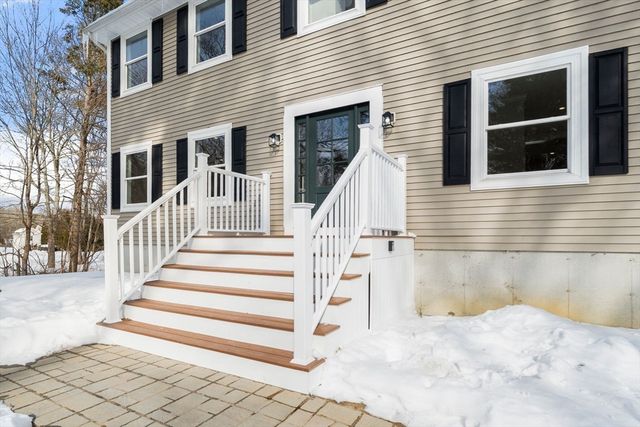 155 Quincy Ave, Marshfield, MA 02050