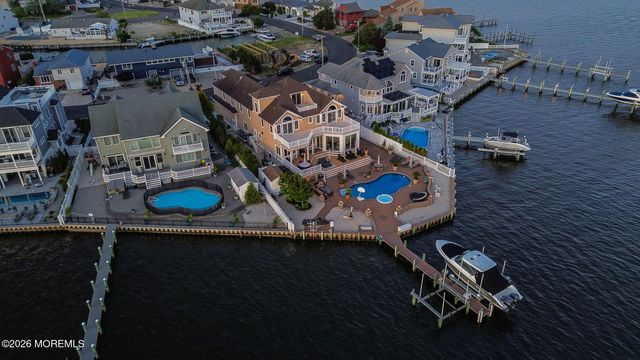 531 Bayview Drive, Toms River, NJ 08753