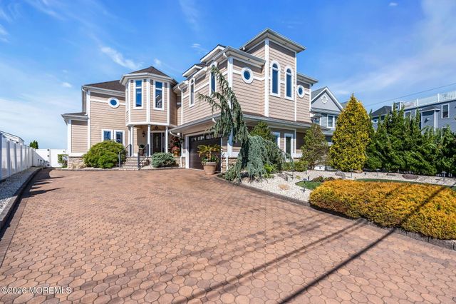 531 Bayview Drive, Toms River, NJ 08753