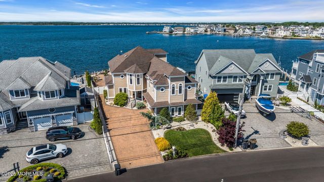 531 Bayview Drive, Toms River, NJ 08753