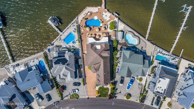 531 Bayview Drive, Toms River, NJ 08753