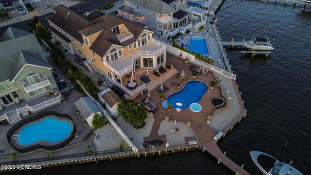 531 Bayview Drive, Toms River, NJ 08753