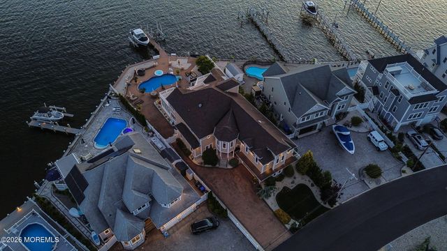 531 Bayview Drive, Toms River, NJ 08753