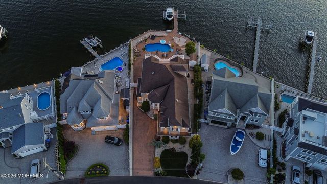 531 Bayview Drive, Toms River, NJ 08753