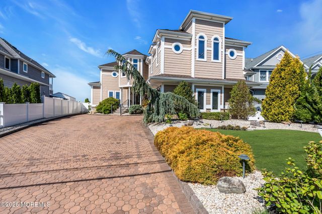 531 Bayview Drive, Toms River, NJ 08753