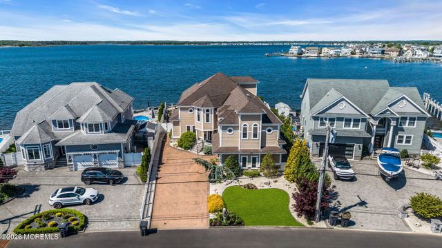 531 Bayview Drive, Toms River, NJ 08753
