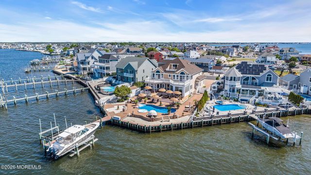531 Bayview Drive, Toms River, NJ 08753