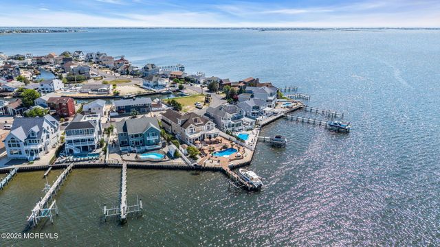 531 Bayview Drive, Toms River, NJ 08753