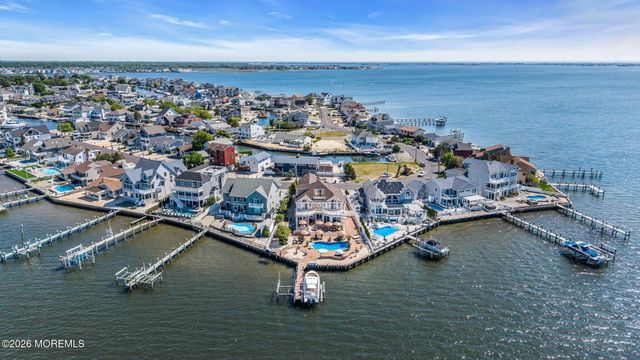 531 Bayview Drive, Toms River, NJ 08753