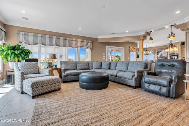 531 Bayview Drive, Toms River, NJ 08753