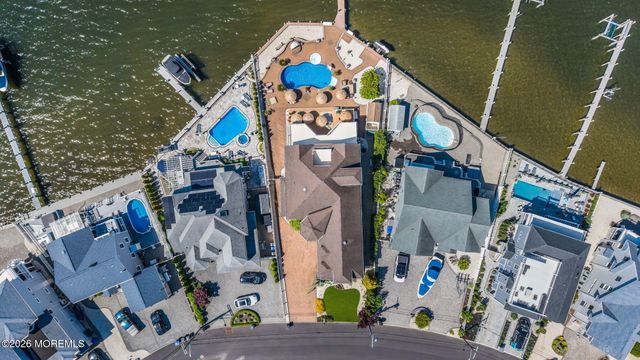 531 Bayview Drive, Toms River, NJ 08753