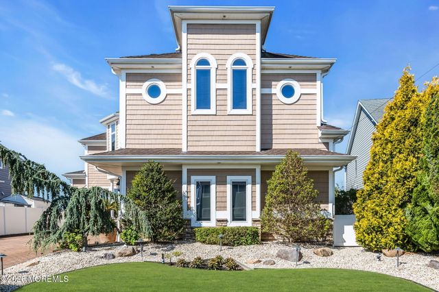 531 Bayview Drive, Toms River, NJ 08753