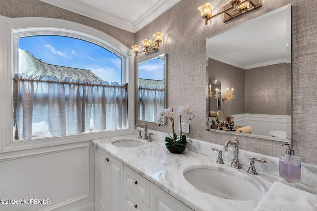 531 Bayview Drive, Toms River, NJ 08753