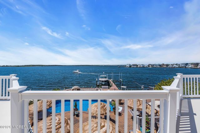 531 Bayview Drive, Toms River, NJ 08753