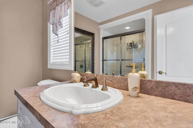 531 Bayview Drive, Toms River, NJ 08753