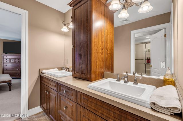531 Bayview Drive, Toms River, NJ 08753