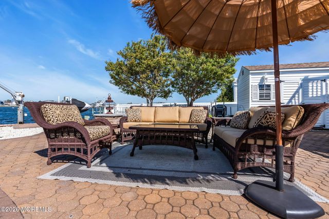 531 Bayview Drive, Toms River, NJ 08753