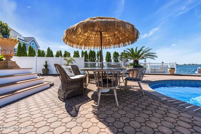 531 Bayview Drive, Toms River, NJ 08753