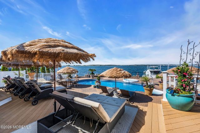 531 Bayview Drive, Toms River, NJ 08753