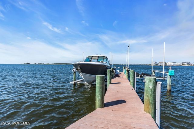 531 Bayview Drive, Toms River, NJ 08753