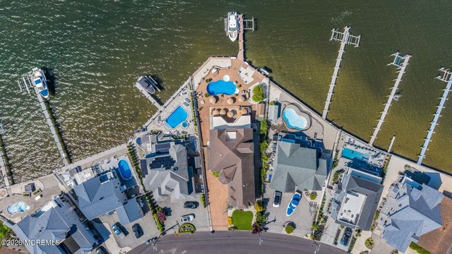 531 Bayview Drive, Toms River, NJ 08753