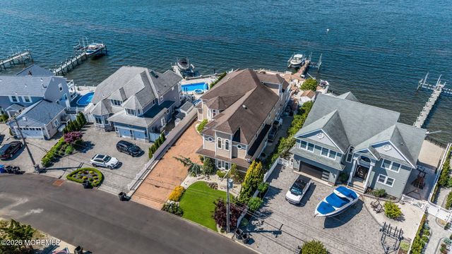 531 Bayview Drive, Toms River, NJ 08753