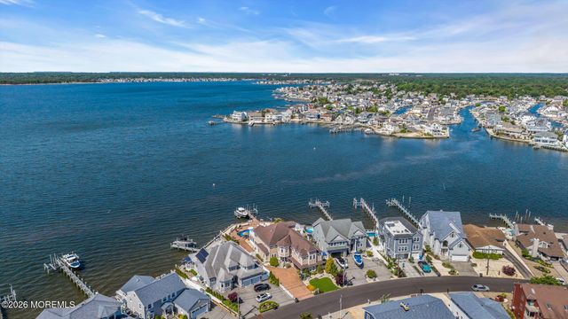 531 Bayview Drive, Toms River, NJ 08753