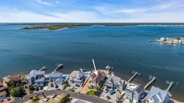 531 Bayview Drive, Toms River, NJ 08753