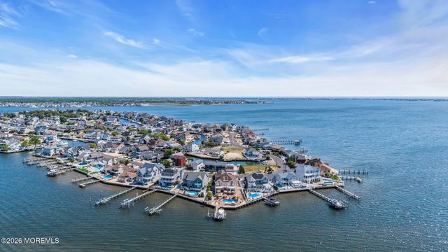 531 Bayview Drive, Toms River, NJ 08753
