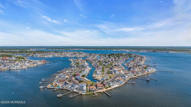 531 Bayview Drive, Toms River, NJ 08753