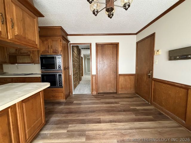 5935 E 79th Street, Tulsa, OK 74136