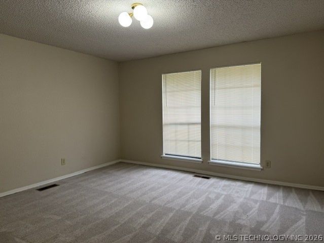 5935 E 79th Street, Tulsa, OK 74136