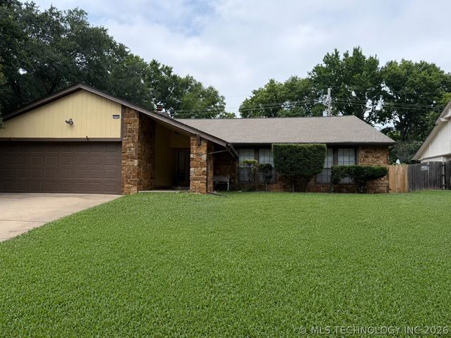 5935 E 79th Street, Tulsa, OK 74136