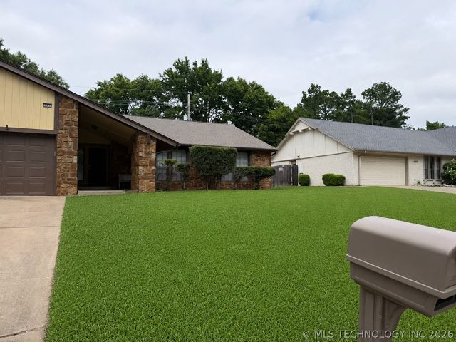 5935 E 79th Street, Tulsa, OK 74136
