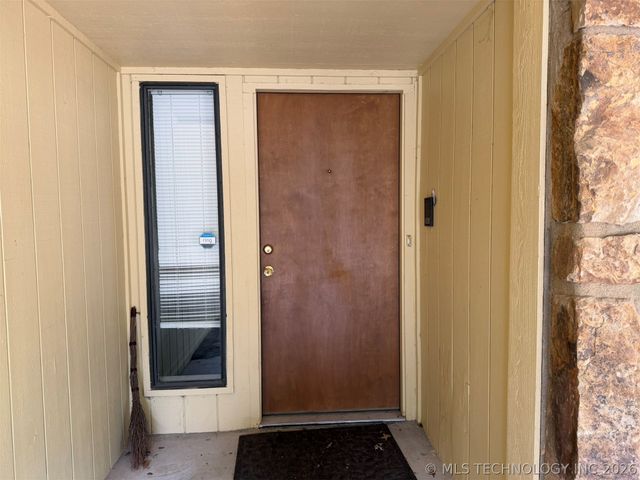5935 E 79th Street, Tulsa, OK 74136