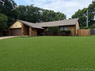 5935 E 79th Street, Tulsa, OK 74136