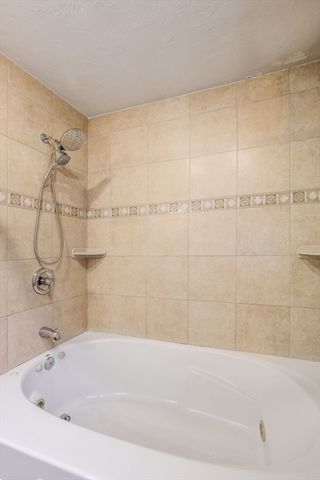 499 Ware Corner Rd, Oakham, MA 01068