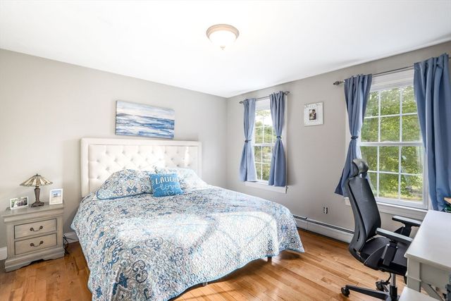 499 Ware Corner Rd, Oakham, MA 01068