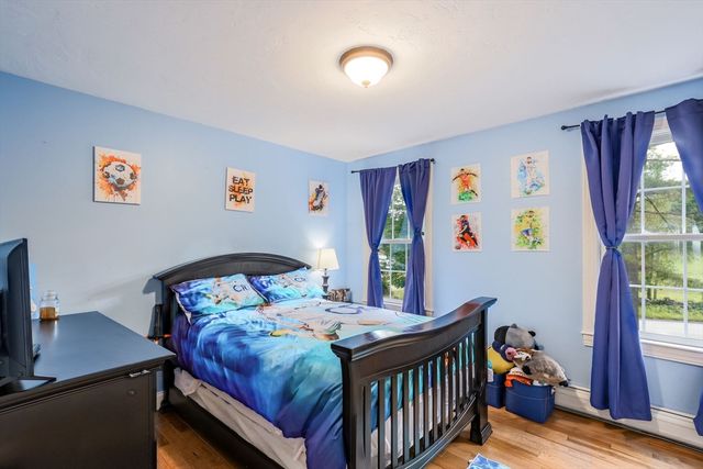499 Ware Corner Rd, Oakham, MA 01068