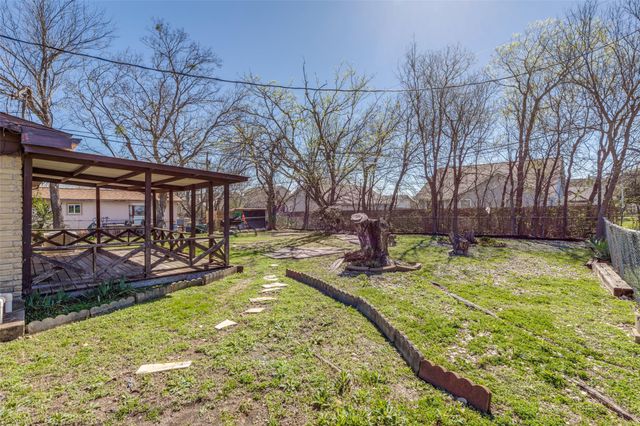 707 Debus DR, Taylor, TX 76574