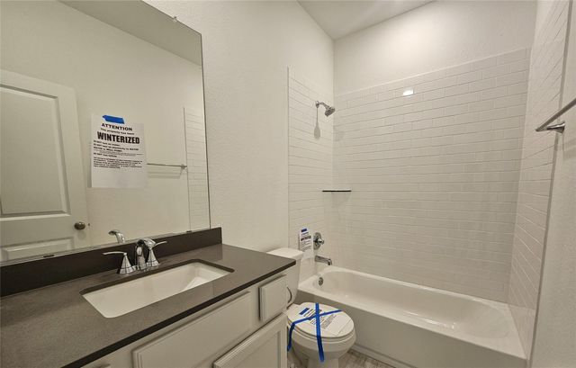 213 Trapper Creek Drive, Conroe, TX 77304