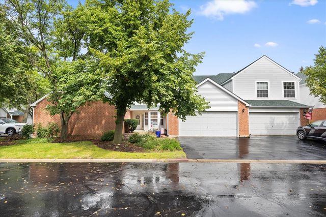 136 Hemstead Street, Lake Bluff, IL 60044