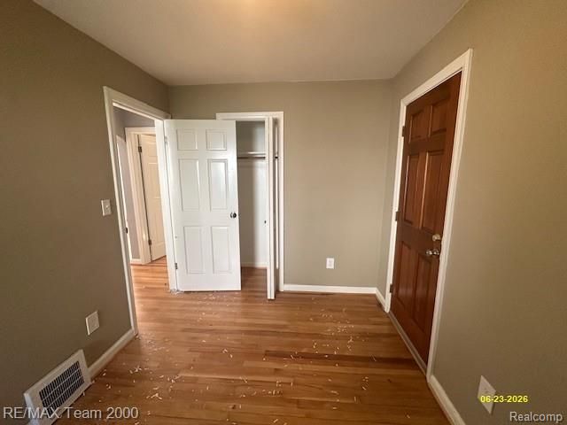 579 E Baker Avenue, Clawson, MI 48017