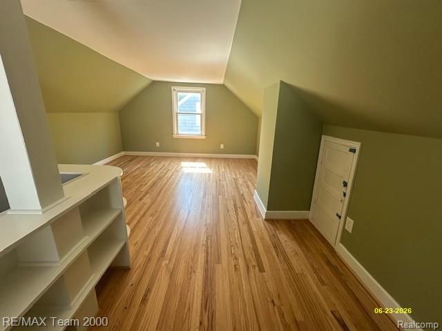 579 E Baker Avenue, Clawson, MI 48017