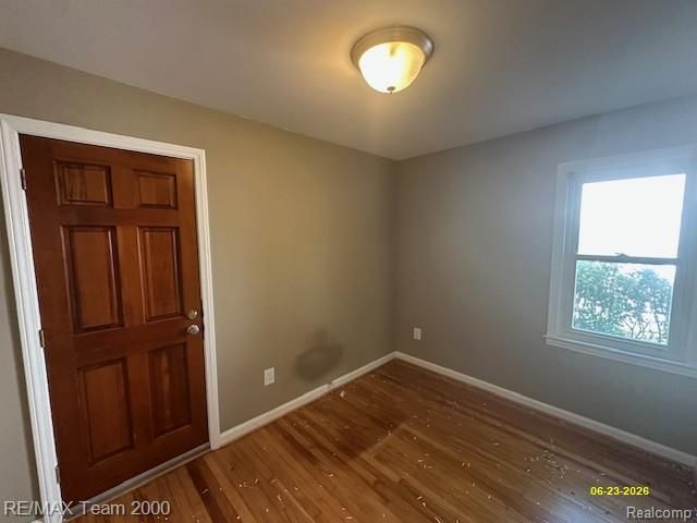 579 E Baker Avenue, Clawson, MI 48017