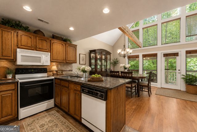 37 Misty Weg, Helen, GA 30545