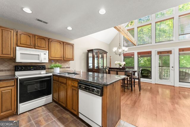 37 Misty Weg, Helen, GA 30545