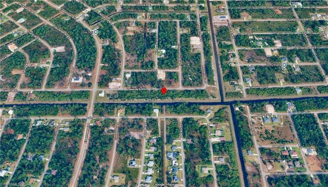 1018 Lakeside DR, Lehigh Acres, FL 33974